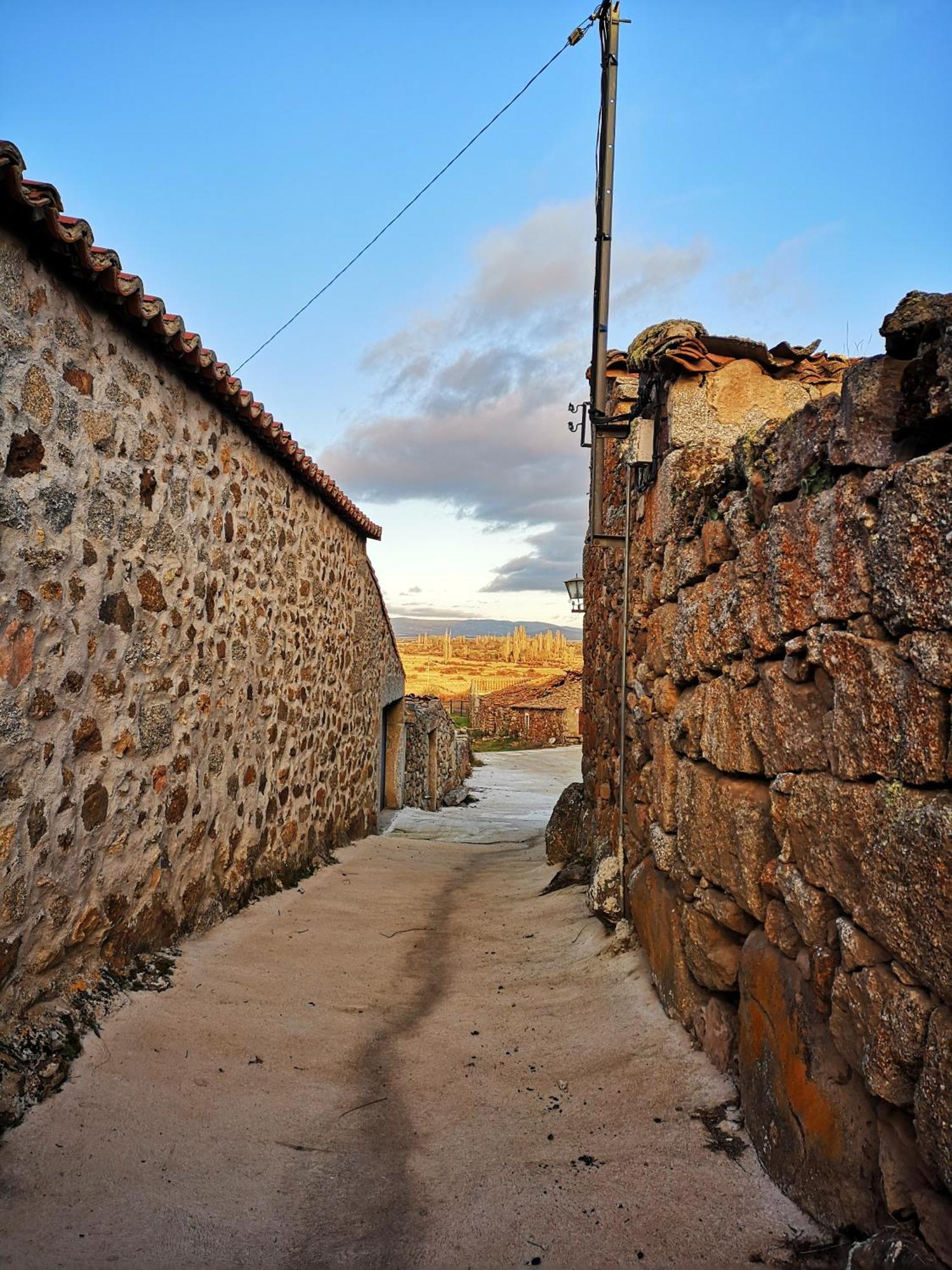 Casa Rural La Cuadra Daire Villar de Corneja Dış mekan fotoğraf